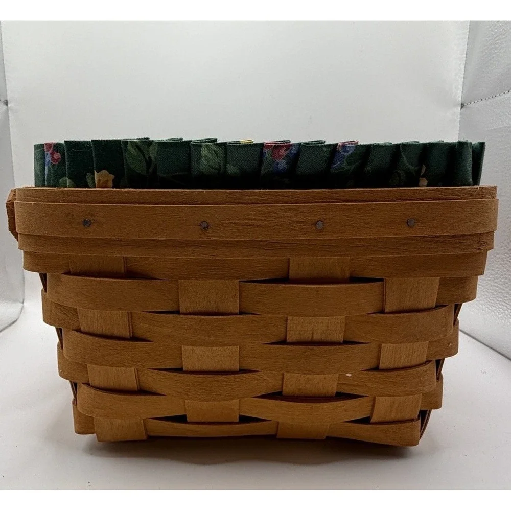 Longaberger Handwoven Basket 1996 w/ Emerald Vine Liner & Protector 8.5
